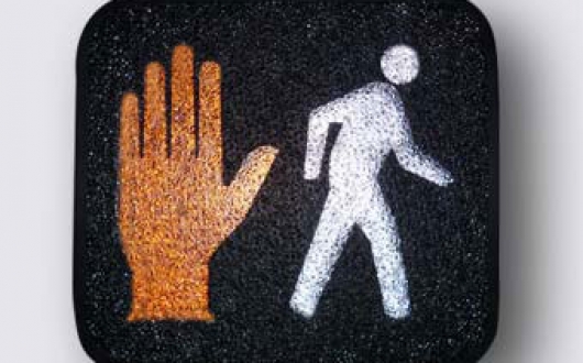 安邦交通信號(hào)燈通過(guò)了2010年4月ITE頒布的《Pedestrian Traffic control signal indicators》人行燈標(biāo)準(zhǔn)