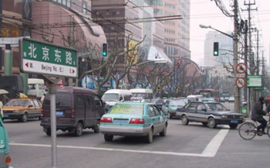 2001年 進(jìn)入上海市場(chǎng)